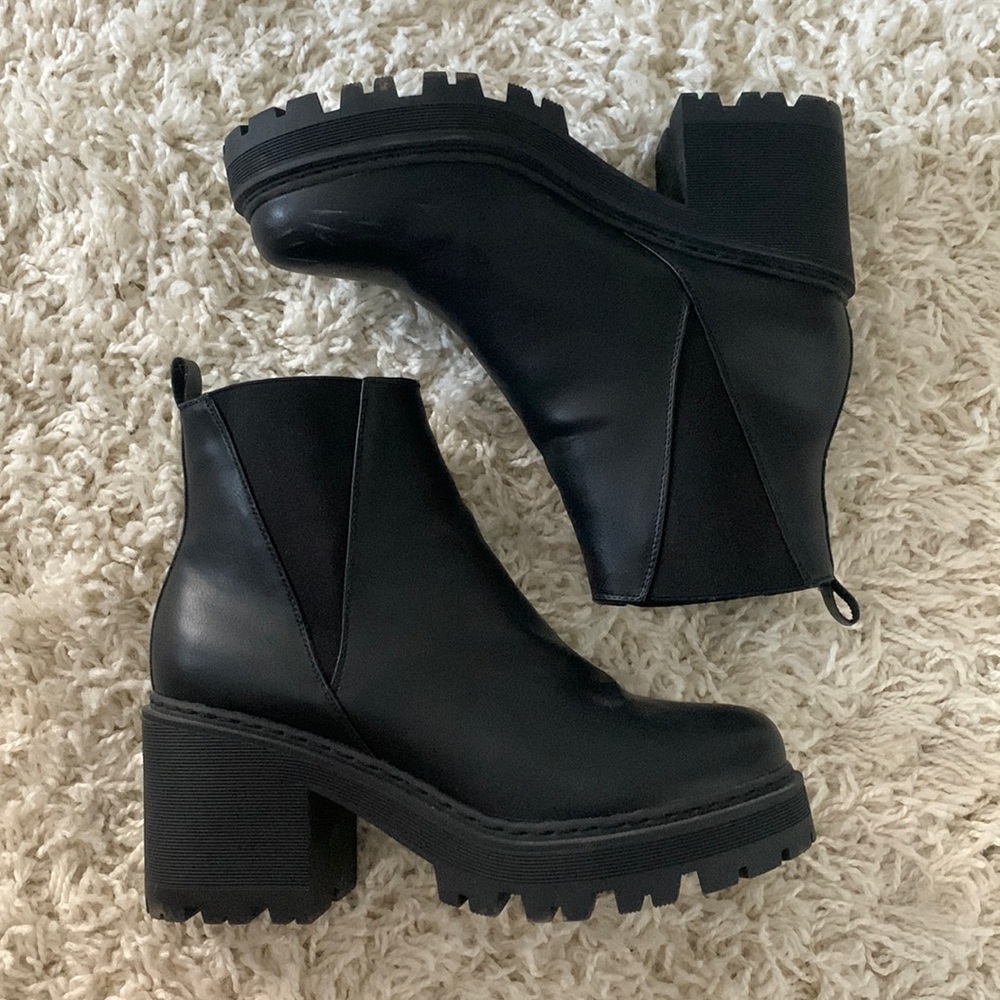Chunky black boots